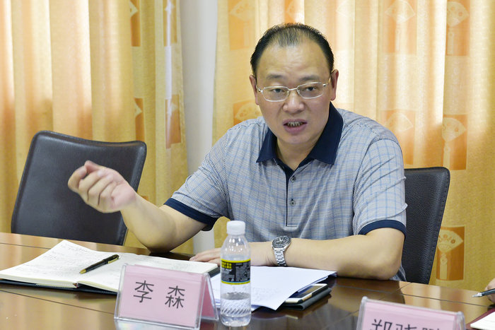 李森副校长在国际教育学院调研.jpg