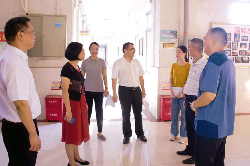 刁晓平副书记到我院指导新学期开学工作.jpg